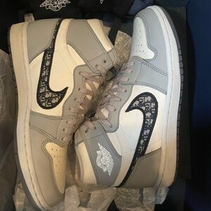 Dior x Air Jordan 1 High